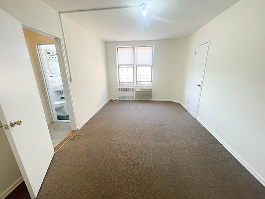 Rented by Showcase Realty | media 4