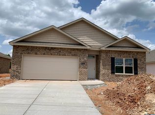 211 Antler Ridge Dr, Huntsville, AL 35811
