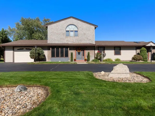 15 Monson Dr, Peabody, MA 01960