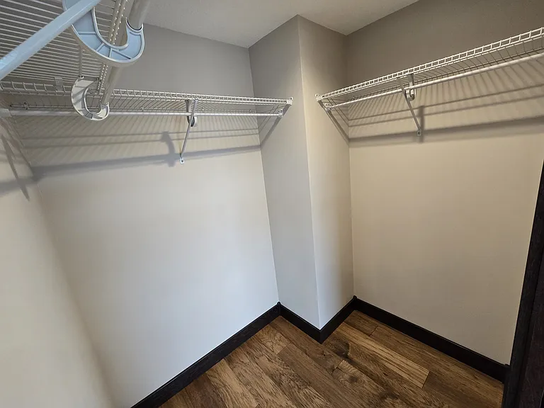 512 Division St S #2 — Photo 10