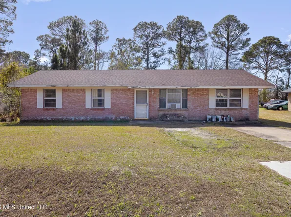 4524 Old Fort Bayou Rd, Ocean Springs, MS 39564