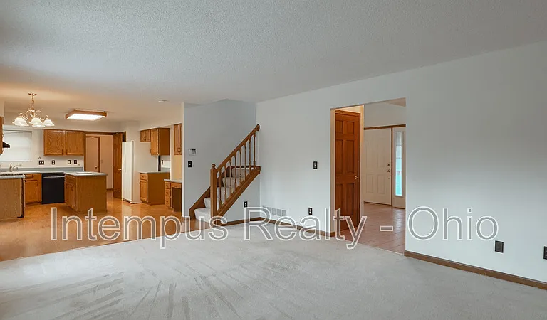 370 Glenside Ln — Photo 13