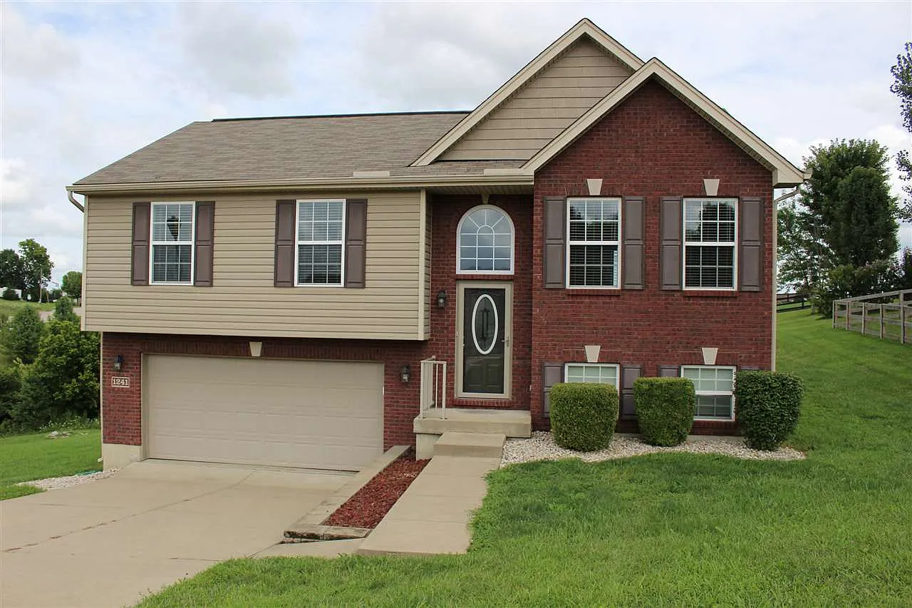 1241 Shiloh Ct photo 1