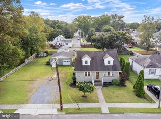 24 E Vine St, Gibbstown, NJ 08027