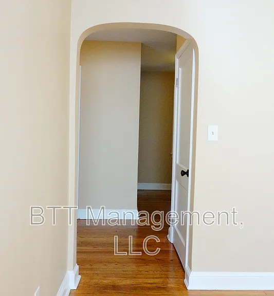 8405 Greenwood Ave #2 — Photo 7
