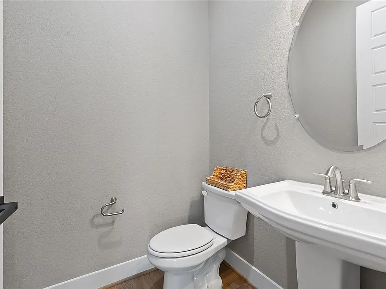 1608 Carmine Dr — Photo 22