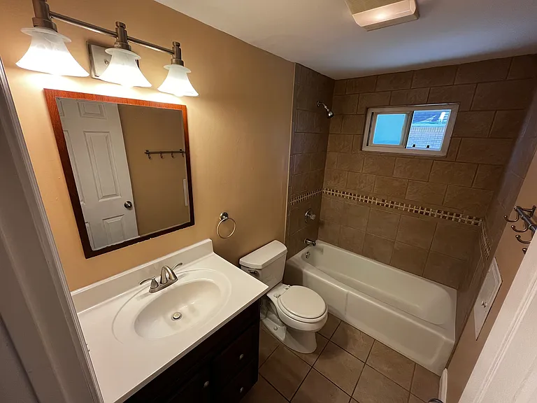 51 N Seine Dr #1 — Photo 5
