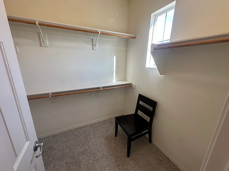 Walk in closet