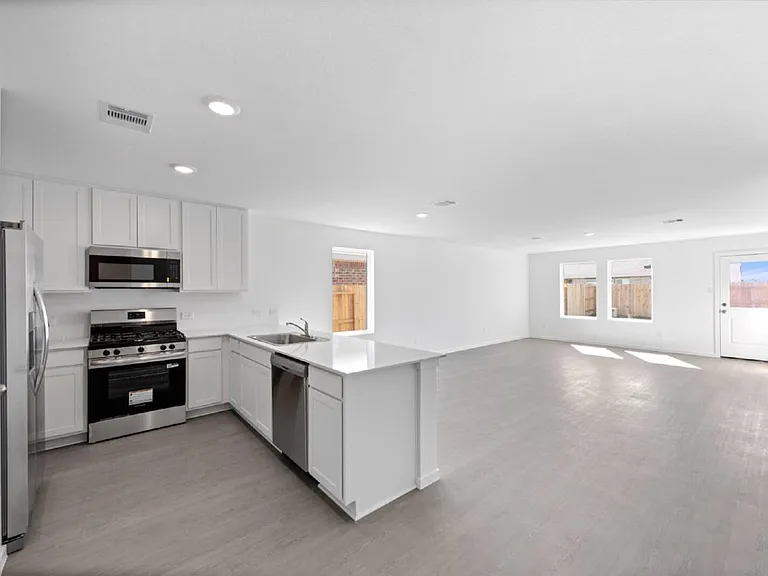 5130 Red Drum Dr — Photo 6