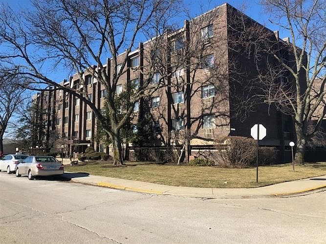 1st image of 8444 W Wilson Ave Unit 211