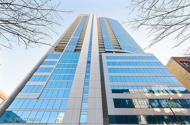 1st image of 303 W Ohio St #3304