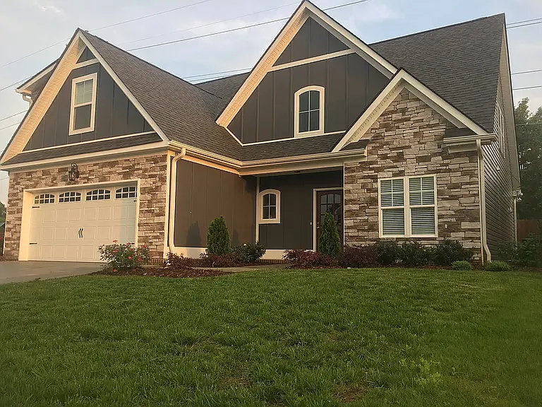 2566 Waterhaven Dr — Photo 2