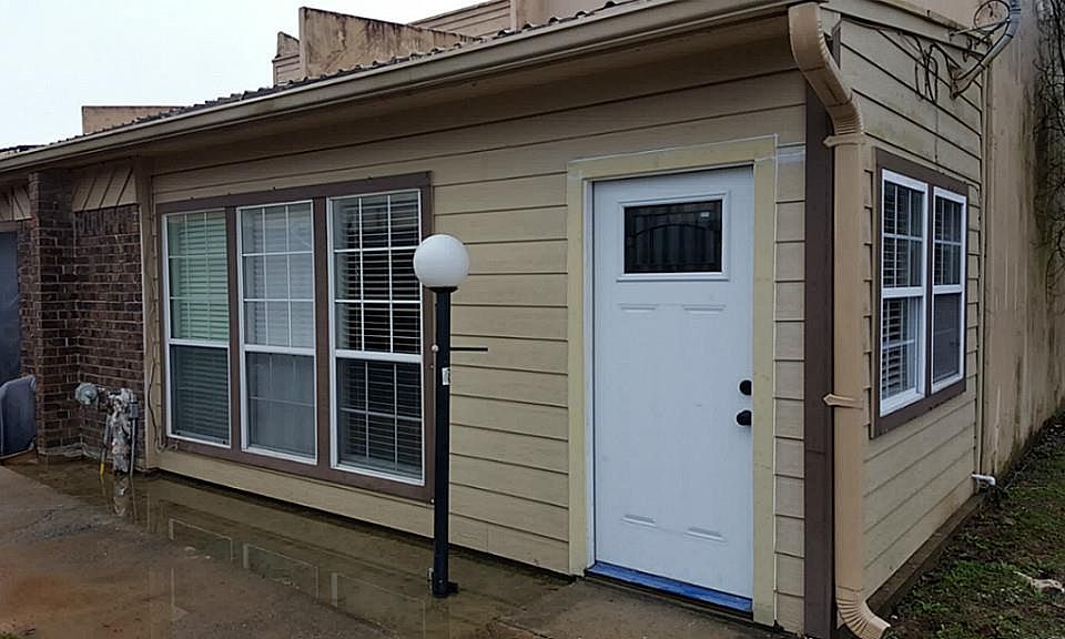 1st image of 1014 Graham Dr