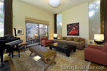 1st image of 125 Edgewood Ave