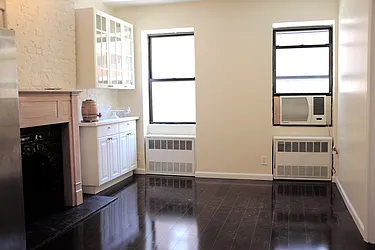 Rented by Urban Real Estate Property Group Inc