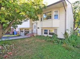 119 Broadway Ave, Colonia, NJ 07067