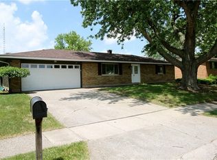 615 Hathaway Trl, Tipp City, OH 45371