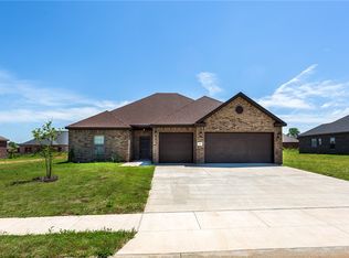 275 Hayes St, Pea Ridge, AR 72751