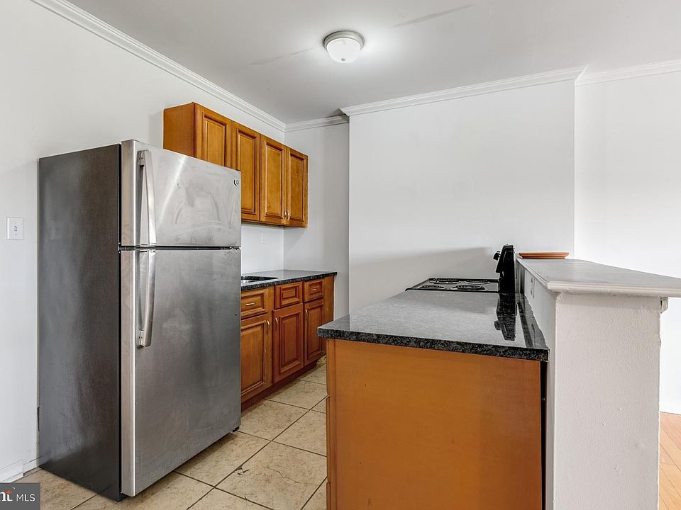 1st image of 2024 Ridge Ave #2