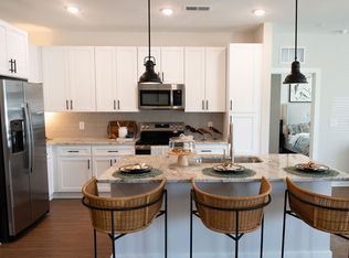 6050 Harbour Green Dr #125, Midlothian, VA 23112