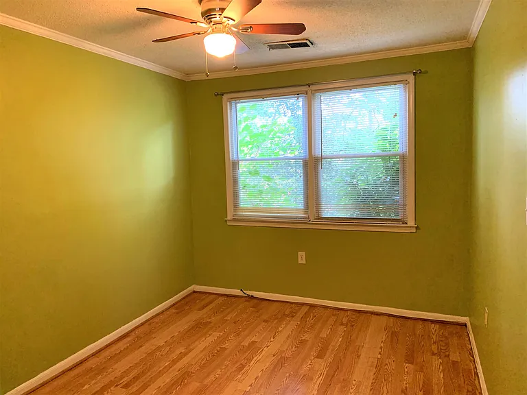 1036 State St NW #B — Photo 12