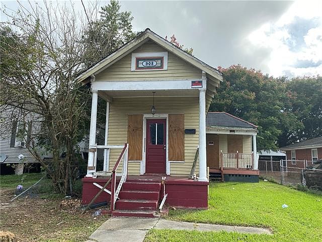1st image of 908 Whitney Ave