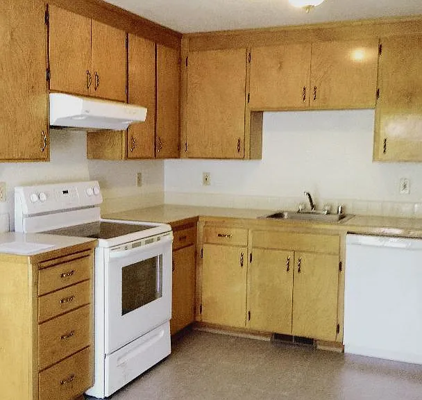 112 Rainier Ave S #A — Photo 3