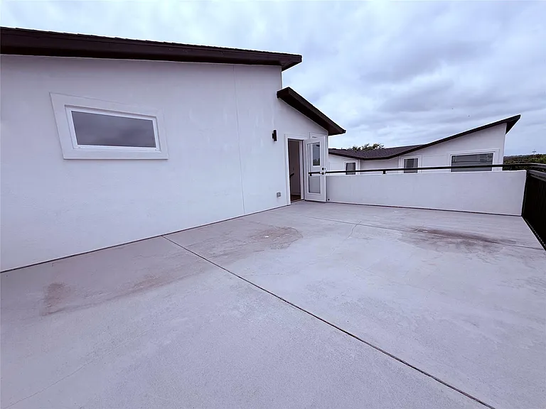 1417 Kramer Ln #19 — Photo 37
