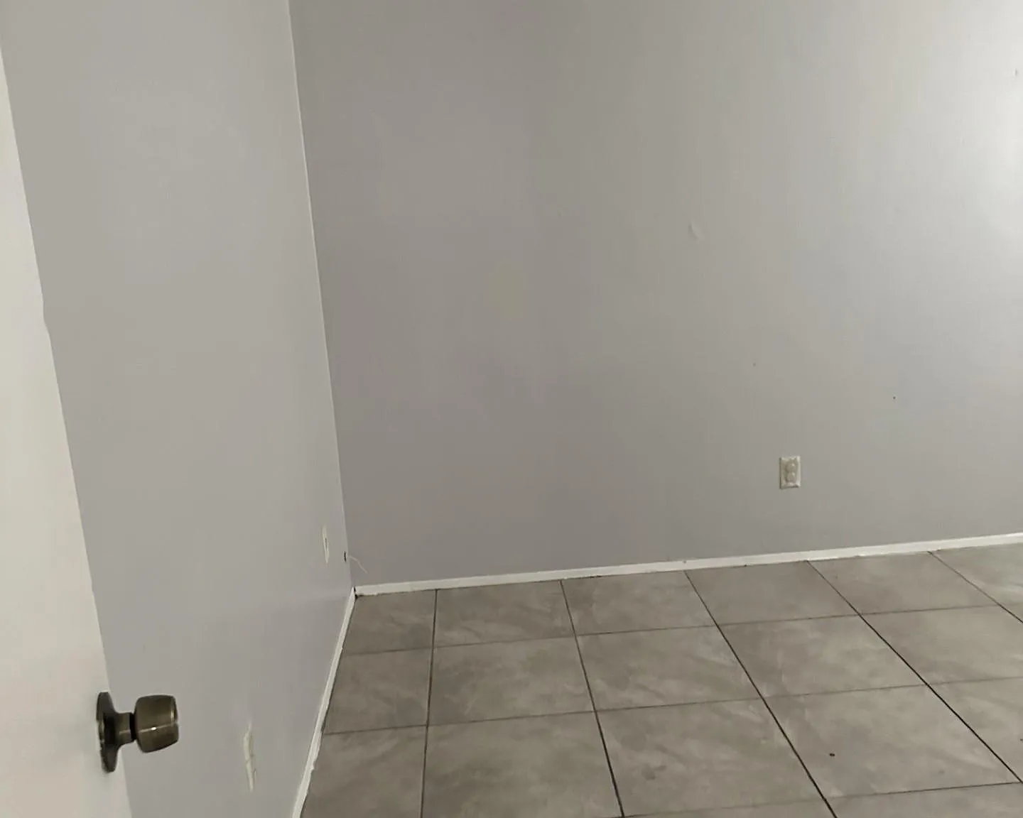 2 bed, 850 sqft, $1,325 — Photo 1