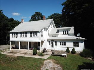 89 Ridgewood Ave, Waterford, CT 06385