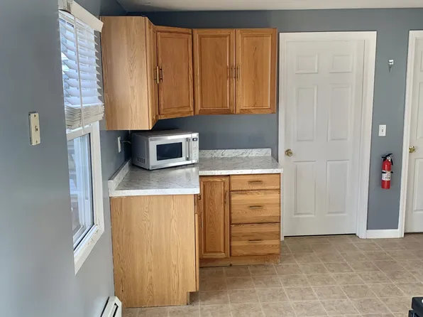 50 Charles St APT 1, Bangor, ME 04401