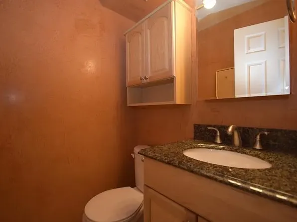 2632 Pirates Cv APT 6, Schaumburg, IL 60173