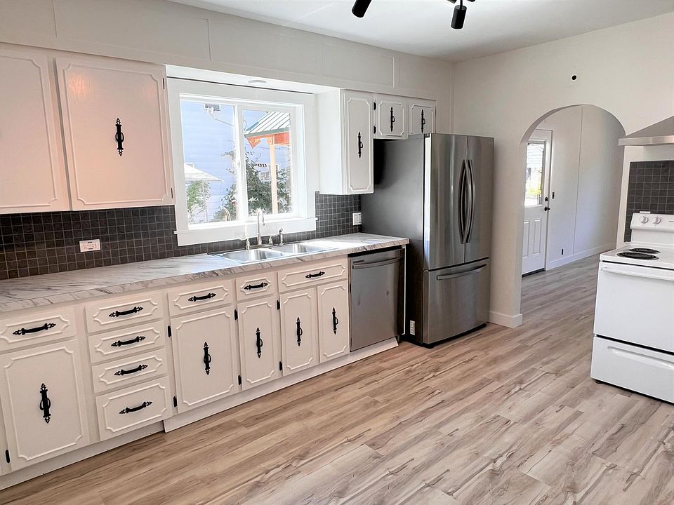 207 Northview Ave, Smelterville, ID 83868 Zillow
