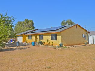 15485 Blackfoot Rd, Apple Valley, CA 92307