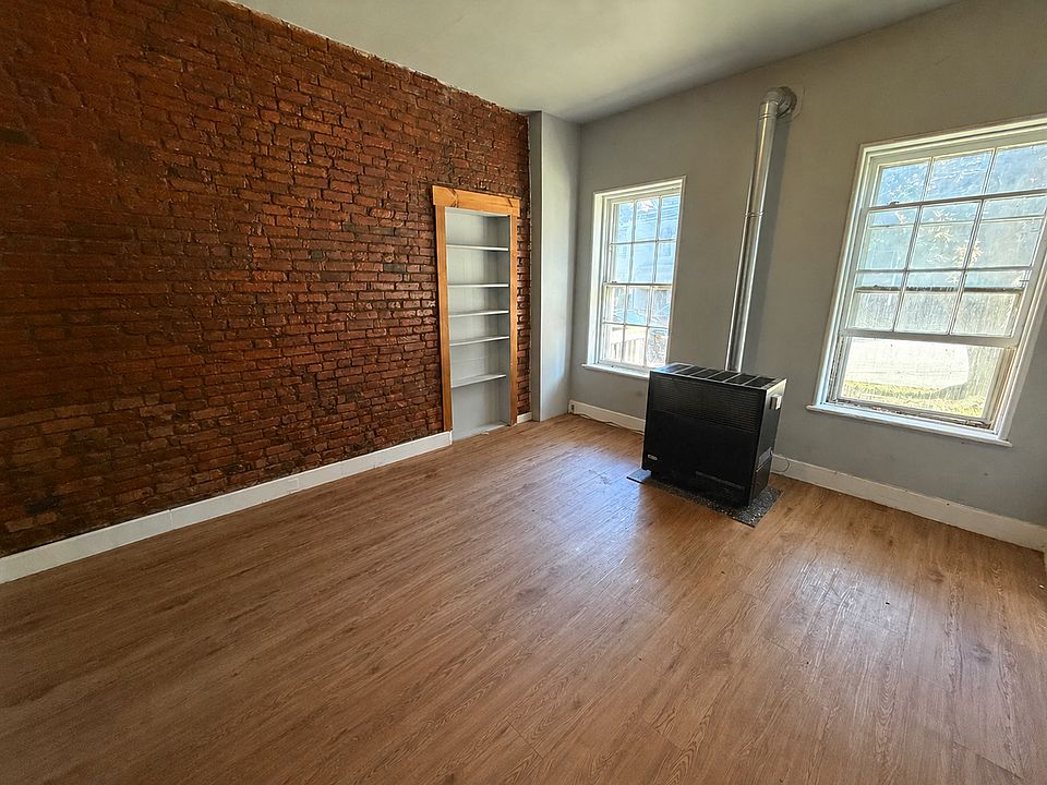 1st image of 47-49 Vliet St #1
