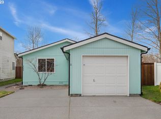 3035 Egret Ct, Fairview, OR 97024