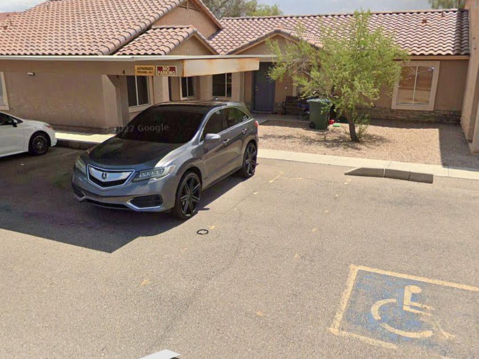 2nd image of 962 N Colorado St #2