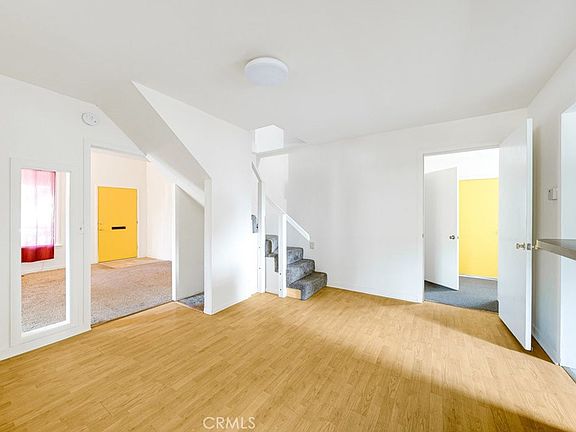 2nd image of 1147 W 4th St