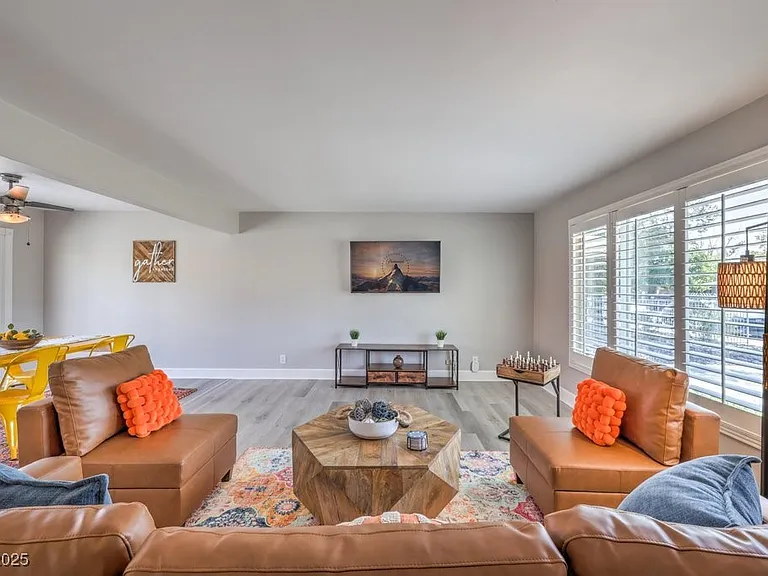 2400 Sherman Pl — Photo 6