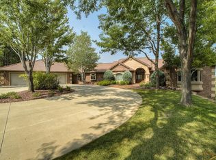 5321 Carriage Hills Dr, Rapid City, SD 57702