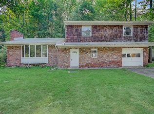 39 Carlos Dr, Fairfield, NJ 07004