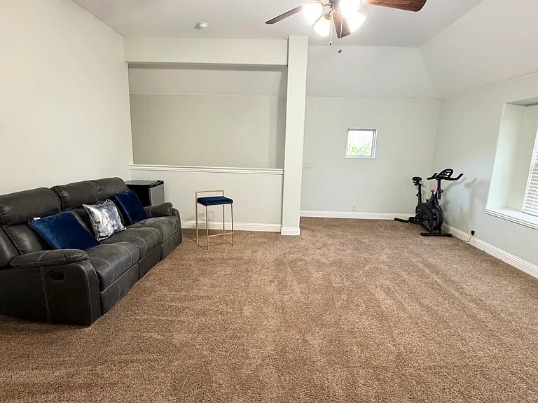 2324 Kemerton Dr — Photo 31