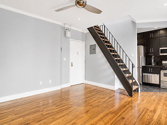 2nd image of 246 Mott St APT 21