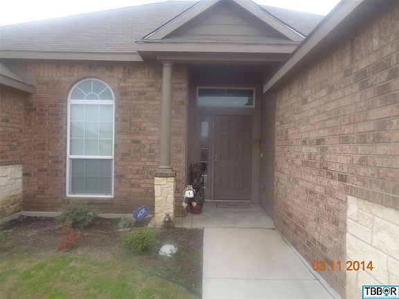3rd image of 7823 Woodbury Dr