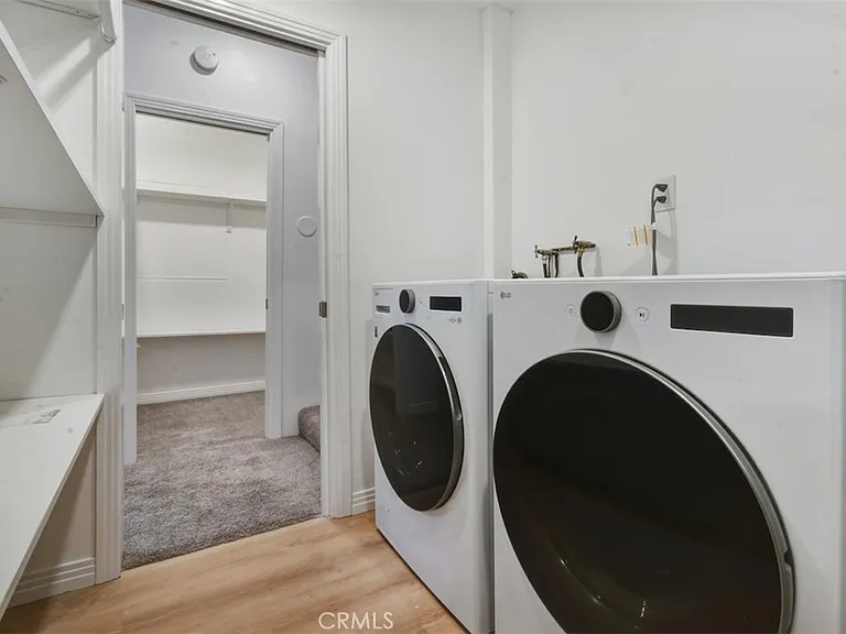 5836 Wish Ave — Photo 33