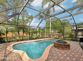 2052 Saint Martins Dr E, Jacksonville, FL 32246