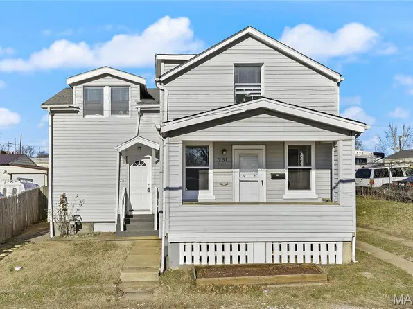 251 Wachtel Ave, Saint Louis, MO 63125