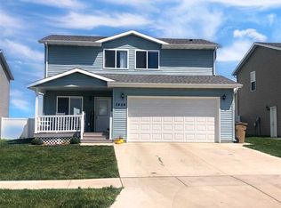 3424 20th Ave NW, Minot, ND 58703
