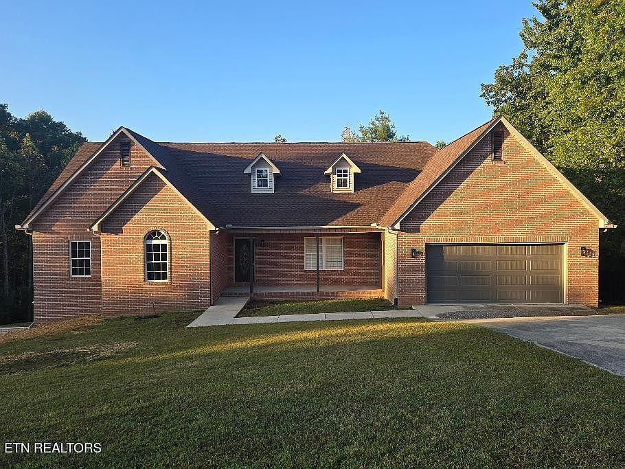 1st image of 425 Indian Hills Rd