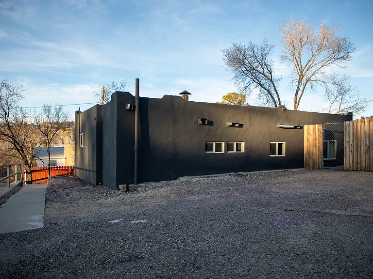 111 E Navajo Dr — Photo 17